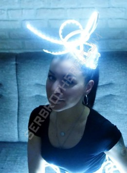 DSC08917 headpiece 420x570 1